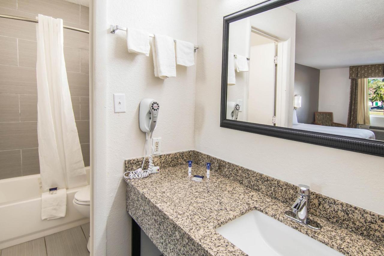 Americas Best Value Inn Perry Extérieur photo