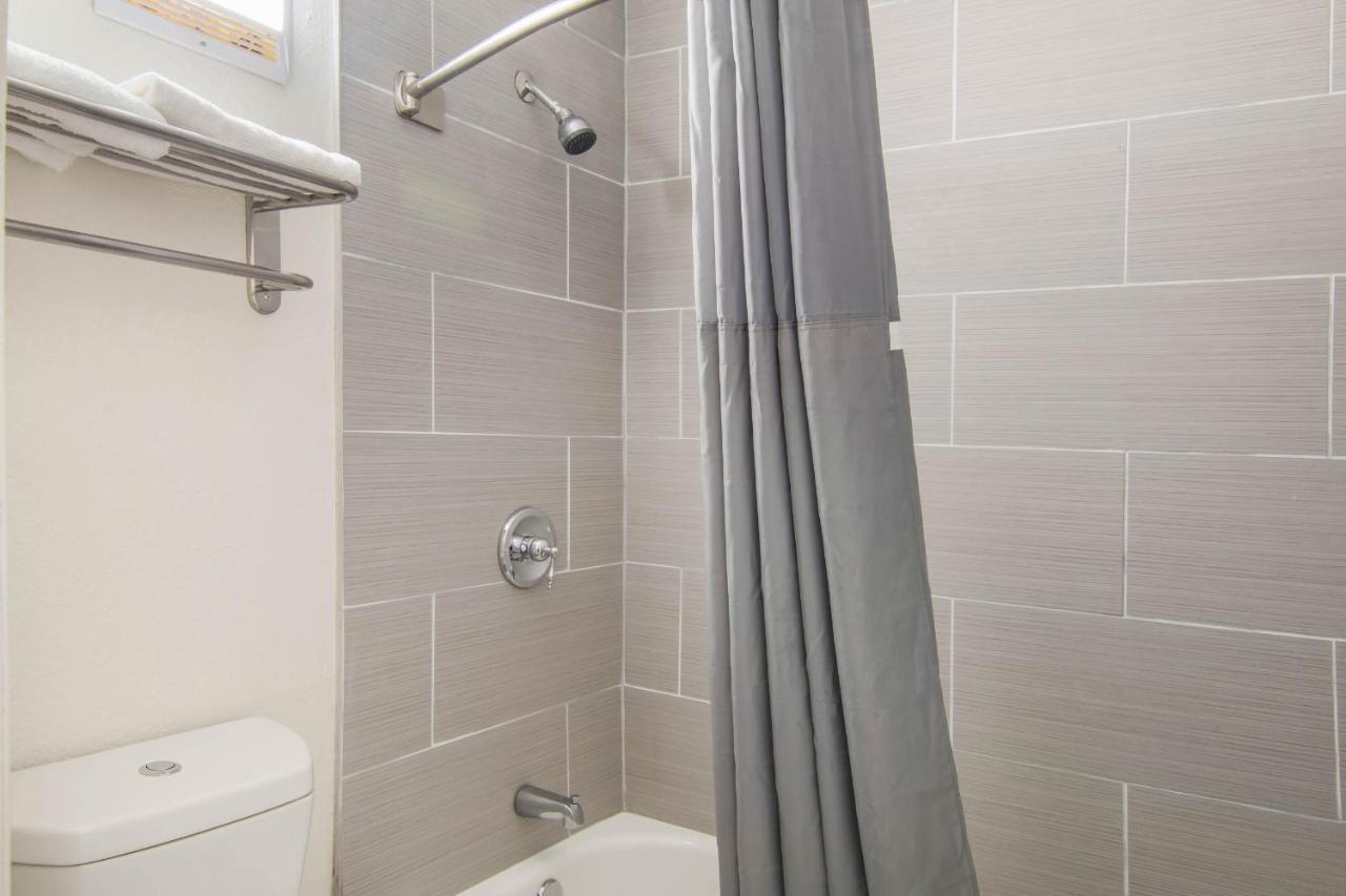 Americas Best Value Inn Perry Extérieur photo