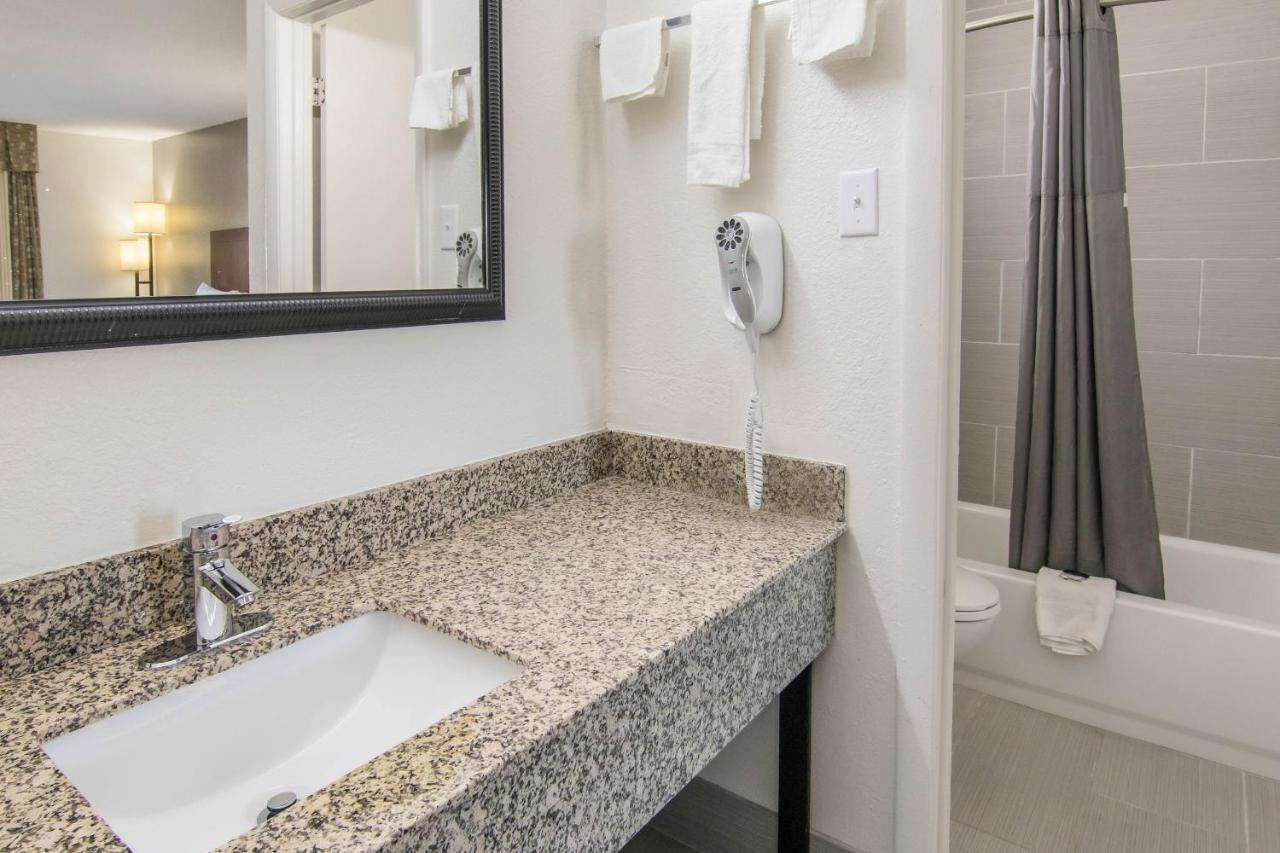 Americas Best Value Inn Perry Extérieur photo