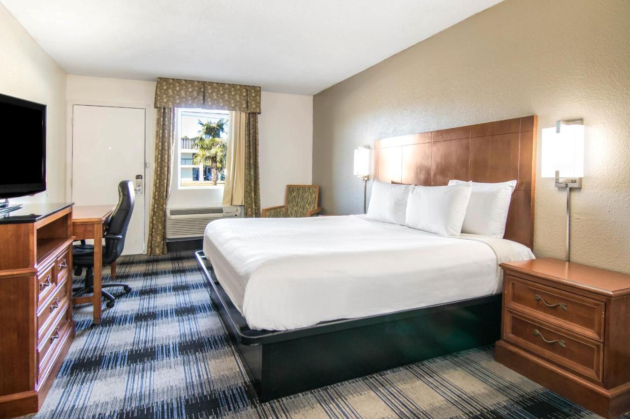 Americas Best Value Inn Perry Extérieur photo