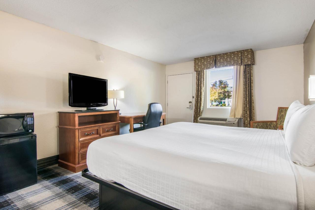 Americas Best Value Inn Perry Extérieur photo