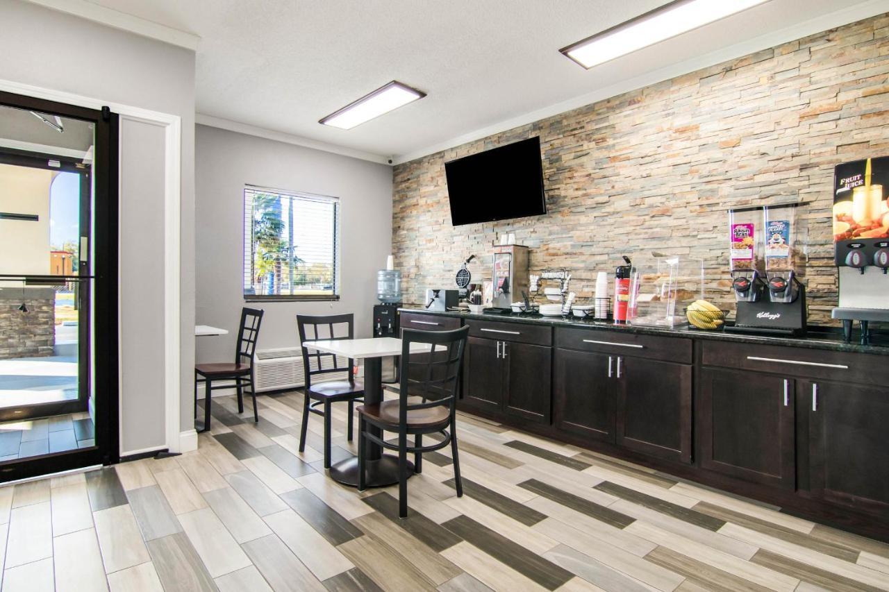 Americas Best Value Inn Perry Extérieur photo