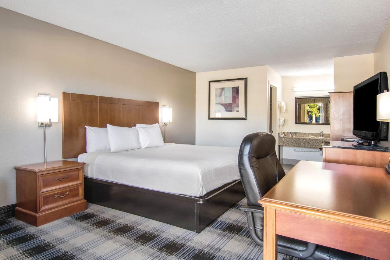 Americas Best Value Inn Perry Extérieur photo
